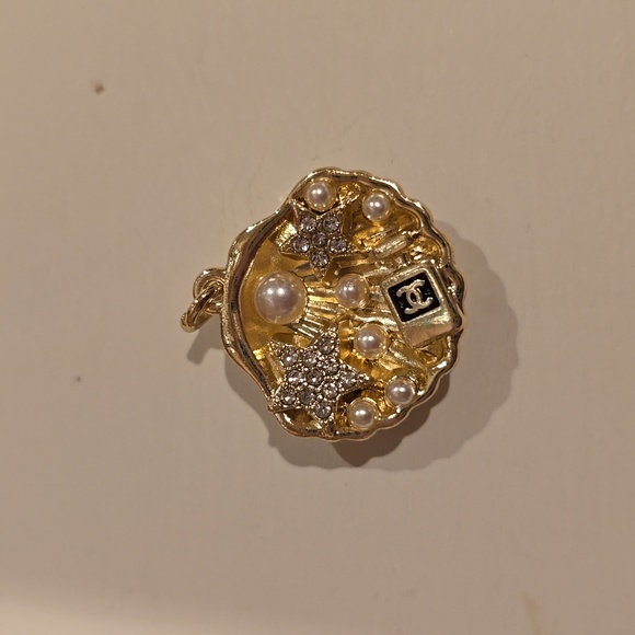 CHANEL Gold and Silver Brooch with Pearls comes with free necklace - Picture 1 of 3